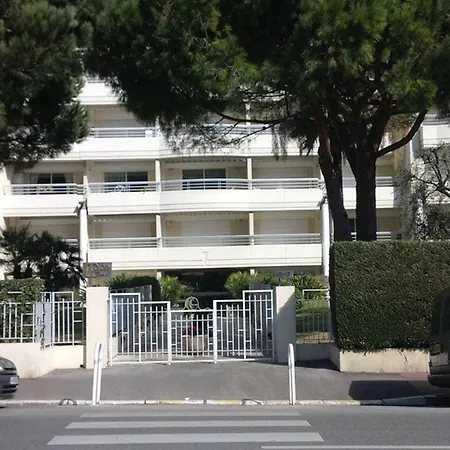 Lux Garden And Swimming Pool Apartment Cannes