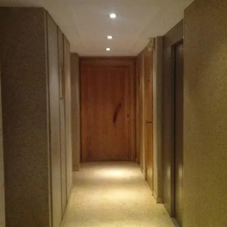 Lux Garden And Swimming Pool Apartment